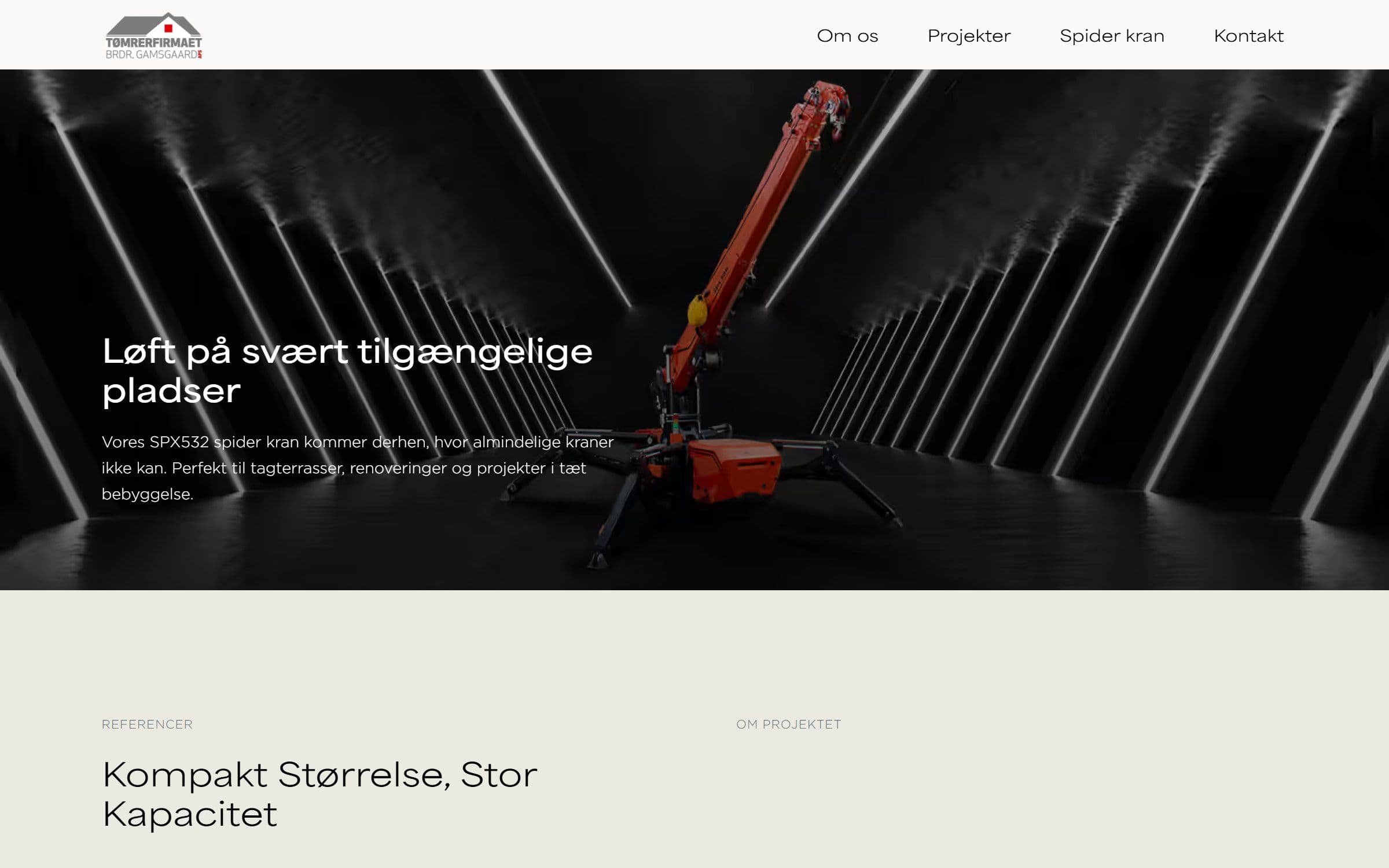 Spider-kranen: en serviceside bygget af de samme sektioner som resten.